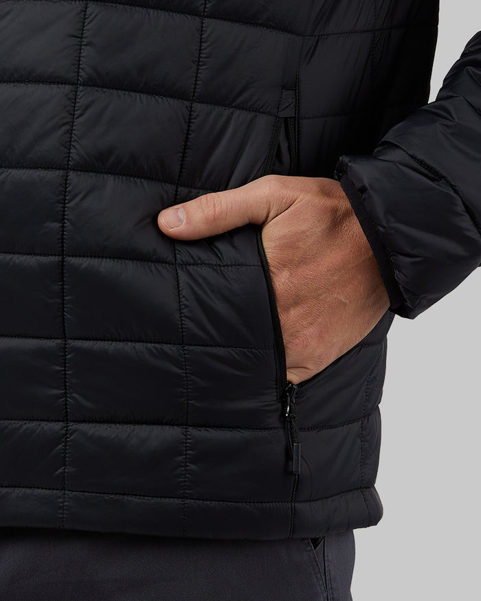 32 Degrees Black _ Men's Lightweight Quilted Jacket {model: Bobby is 6'1", wearing size M}{bottom}{right} {bottom}{right}