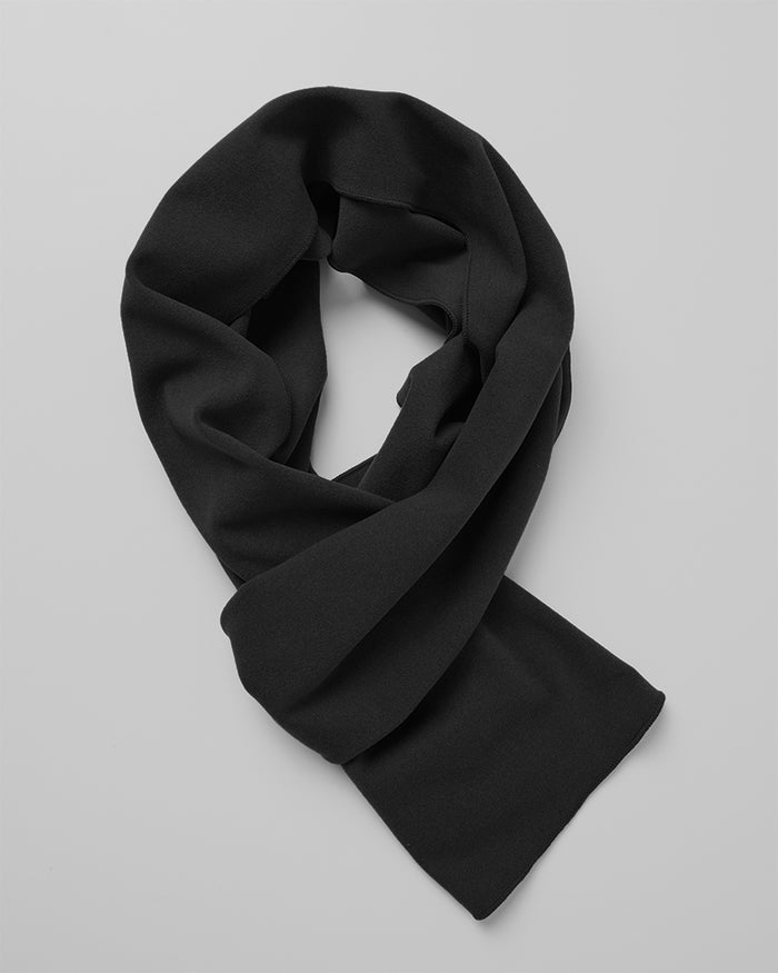 32 Degrees Black_Heat Fleece scarf {bottom}{right}