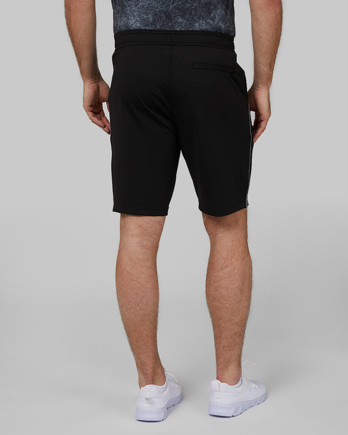 32 Degrees Black _ Mens Flex Ace Active Short {model: Kacey is 6'2", wearing size M}{bottom}{right} {bottom}{right}