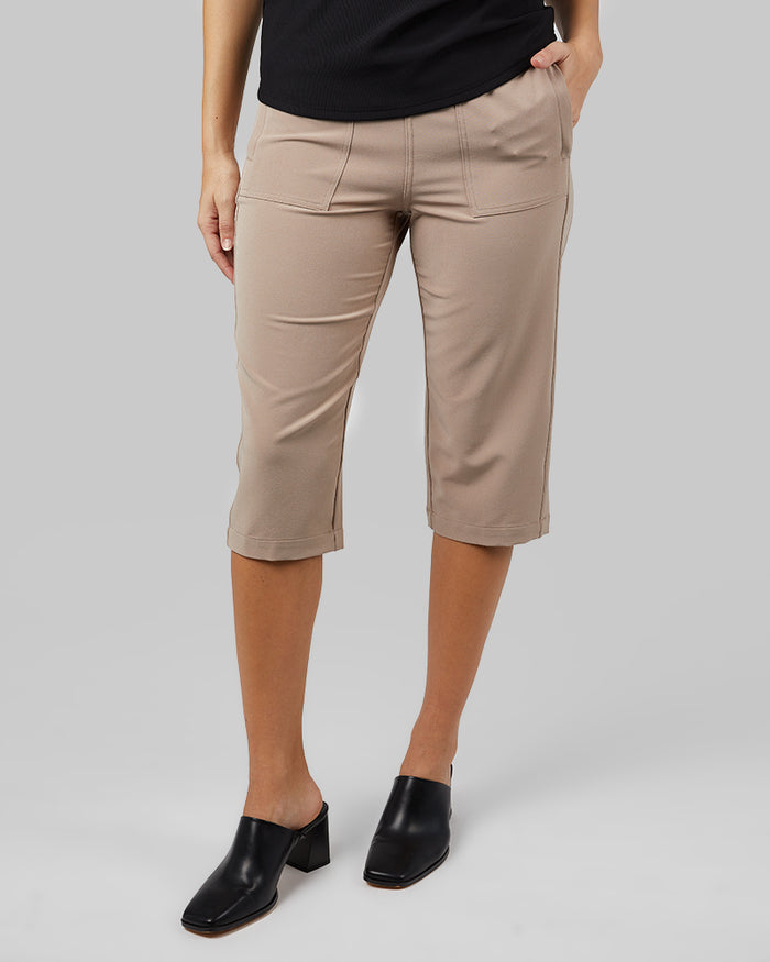 32 Degrees Mocha Meringue _ Women's stretch Woven Capri {model: Samaria is 5'7.5"and size 4, wearing size S}{bottom}{right} {bottom}{right}