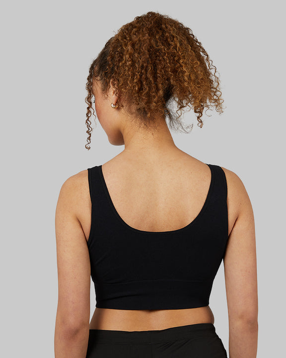 32 Degrees Black _ Womens Scoop Longline Comfort Bra {model: Yanisha is 5